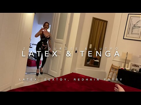❤️ Nwa nkịrịkọ na-acha uhie uhie yi uwe latex nke nnochi anya Anal porn ﹏