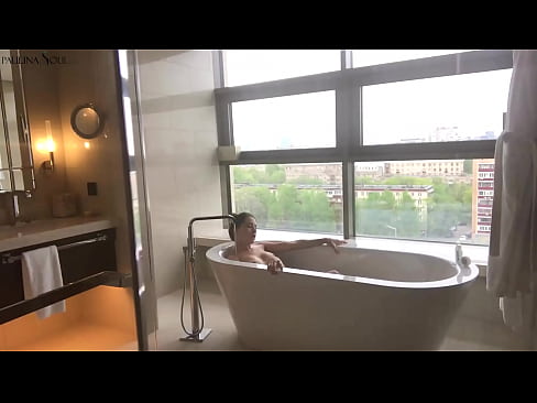 ❤️ Tremendous nwa ọhụrụ mmasị jerking anya ọtụ ya n'ime ụlọ ịwụ ahụ Anal porn ﹏